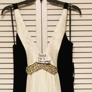 Cachet Dress size 6 New with tags